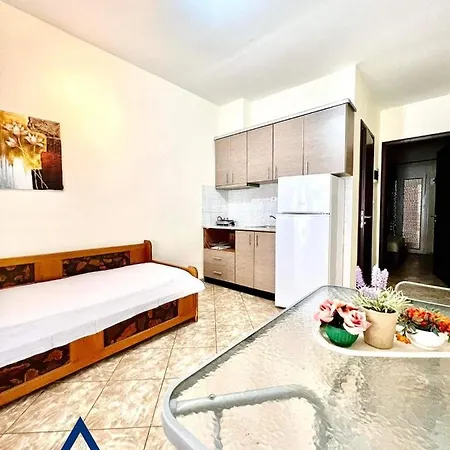 Athina K Apartment *